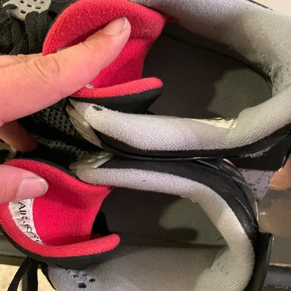 Jordan 4 Retro Bred (2012) Size 13 - Picture 6 of 11